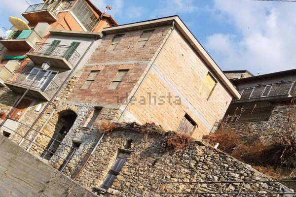 appartamento in vendita a Molini di Triora in zona Andagna