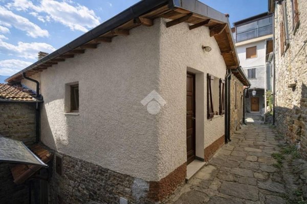 appartamento in vendita a Molini di Triora in zona Andagna