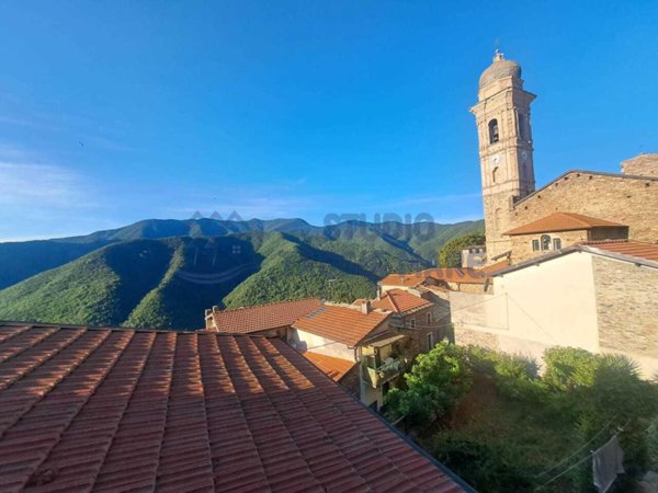 appartamento in vendita a Molini di Triora in zona Andagna