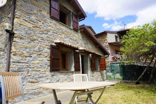 casa indipendente in vendita a Molini di Triora in zona Corte