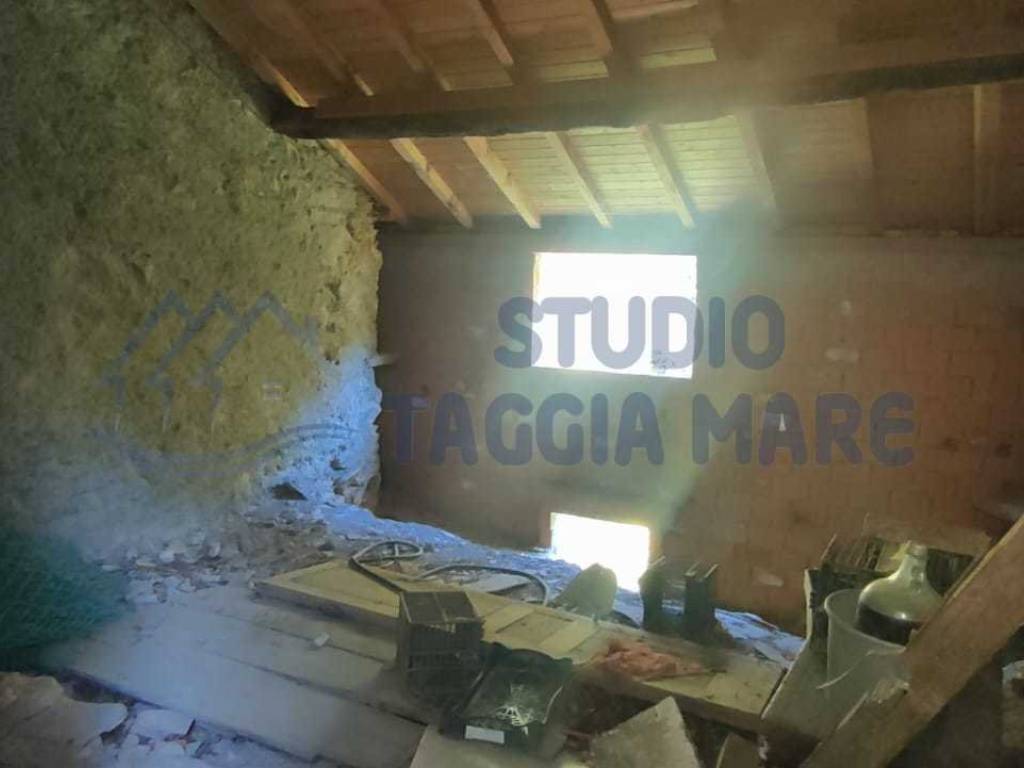 casa indipendente in vendita a Molini di Triora in zona Andagna