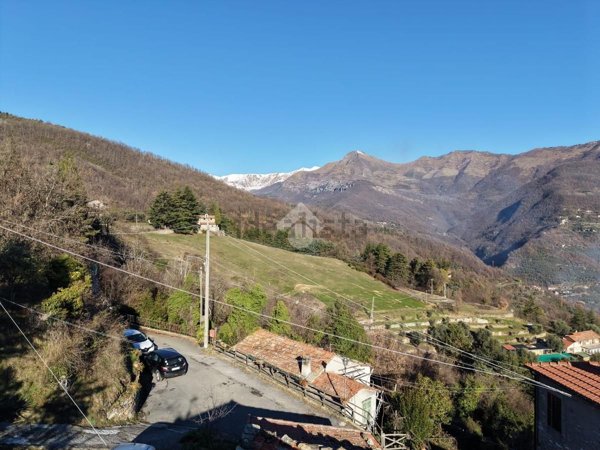 casa indipendente in vendita a Molini di Triora in zona Agaggio Inferiore