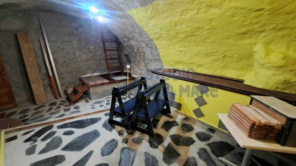 casa semindipendente in vendita a Molini di Triora in zona Andagna
