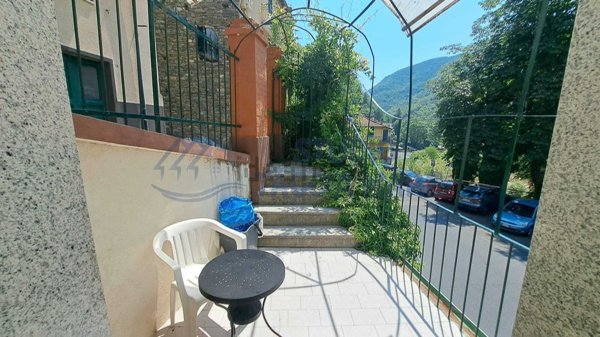 casa indipendente in vendita a Molini di Triora in zona Corte