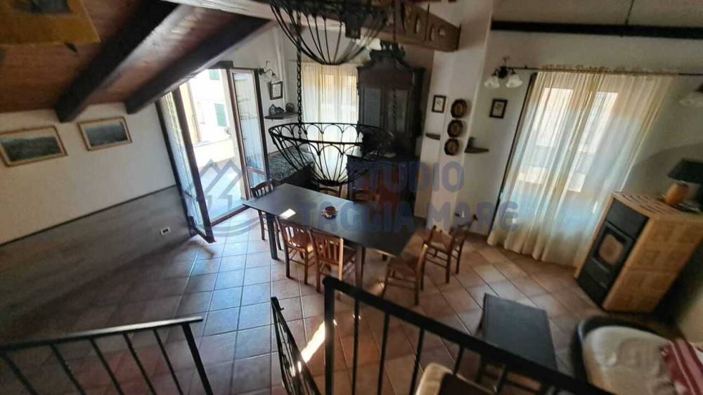 casa indipendente in vendita a Molini di Triora in zona Andagna