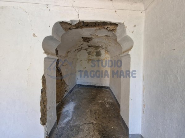 casa indipendente in vendita a Molini di Triora in zona Andagna