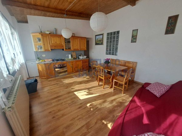 appartamento in vendita a Molini di Triora in zona Andagna