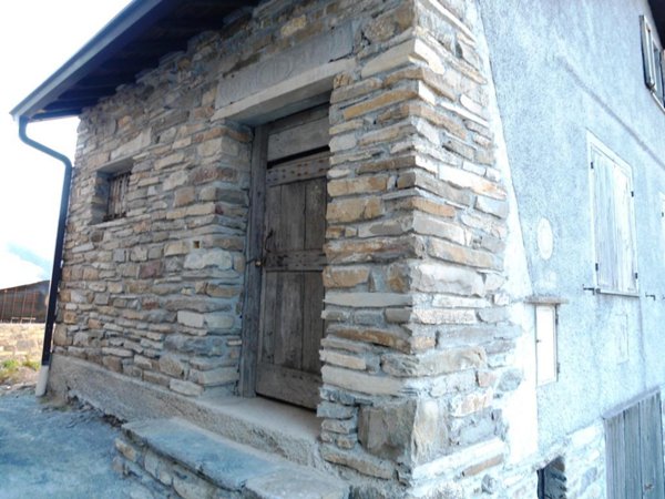 casa indipendente in vendita a Molini di Triora in zona Andagna