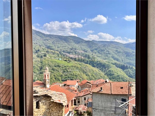 pentavano in vendita a Montegrosso Pian Latte