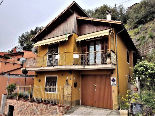 casa indipendente in vendita ad Olivetta San Michele in zona San Michele