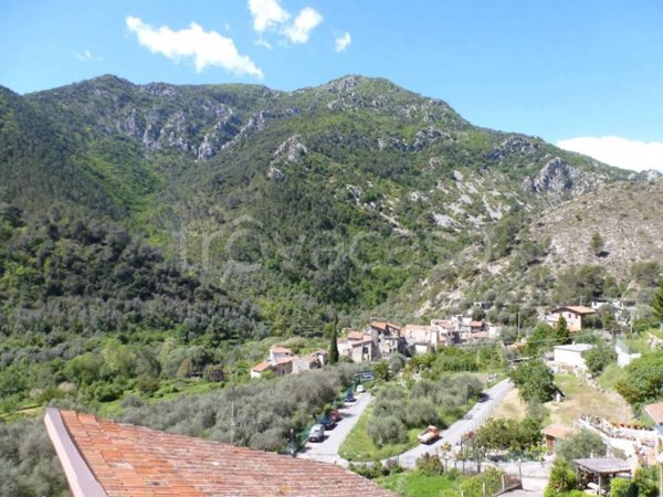 appartamento in vendita ad Olivetta San Michele