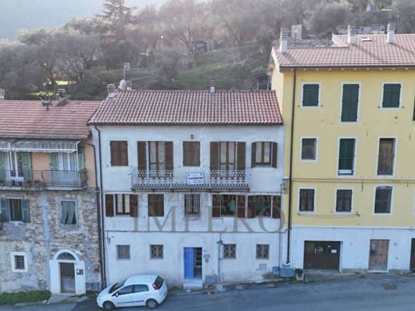 casa indipendente in vendita ad Olivetta San Michele in zona San Michele