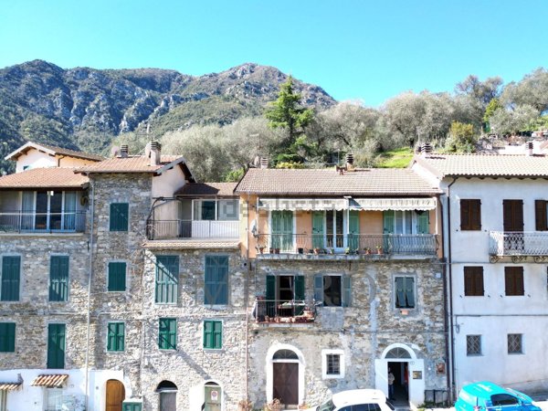 appartamento in vendita ad Olivetta San Michele