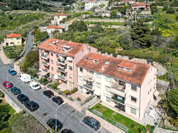 appartamento in vendita ad Ospedaletti
