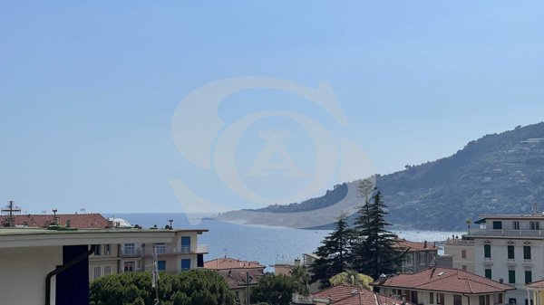 appartamento in vendita ad Ospedaletti