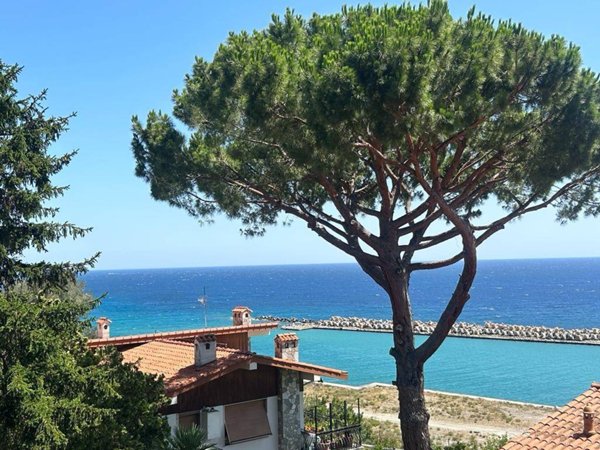 appartamento in vendita ad Ospedaletti