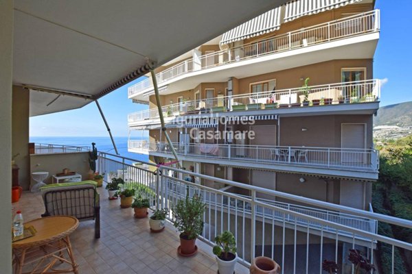 appartamento in vendita ad Ospedaletti