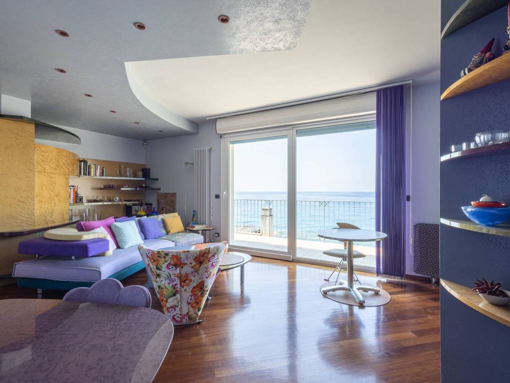 appartamento in vendita ad Ospedaletti