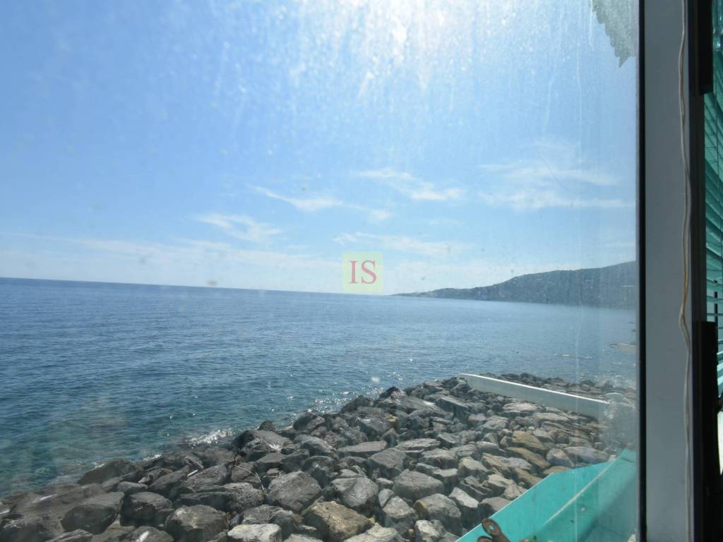 appartamento in vendita ad Ospedaletti