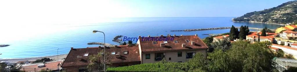 appartamento in vendita ad Ospedaletti