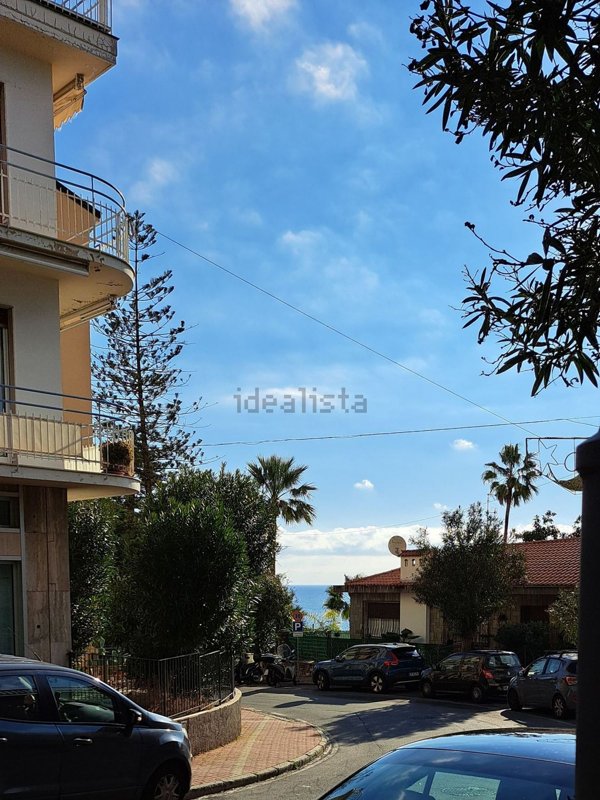 appartamento in vendita ad Ospedaletti