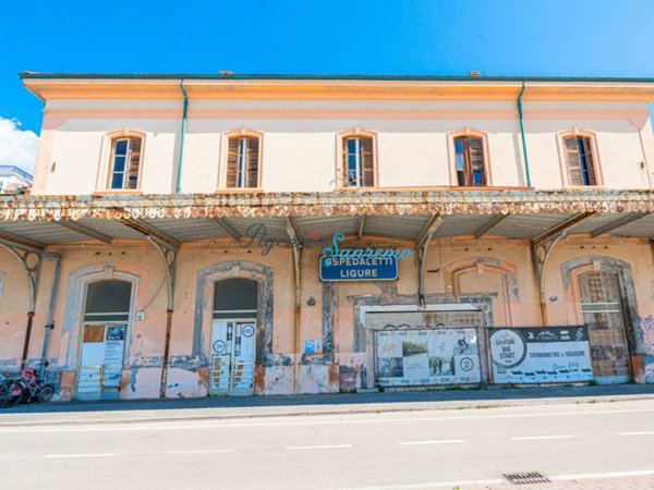 casa indipendente in vendita ad Ospedaletti