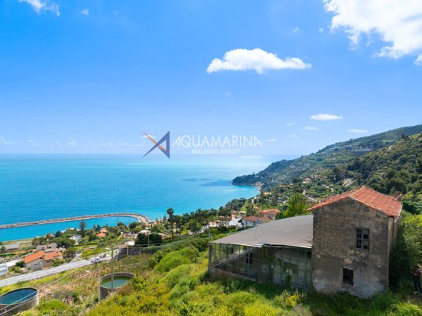casa indipendente in vendita ad Ospedaletti