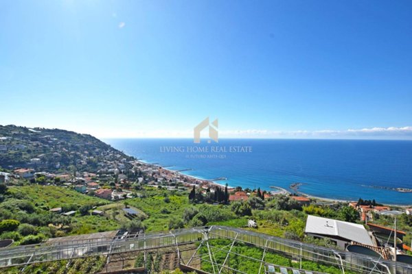 casa indipendente in vendita ad Ospedaletti