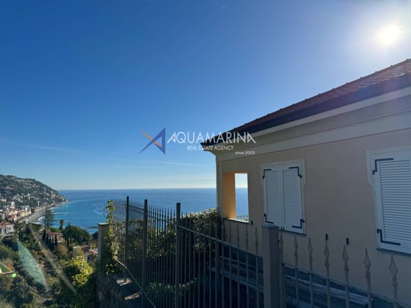 casa indipendente in vendita ad Ospedaletti