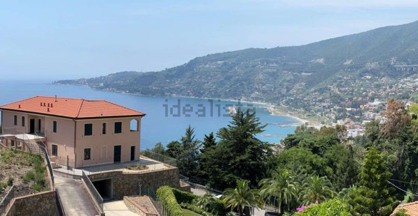 appartamento in vendita ad Ospedaletti