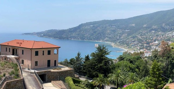 appartamento in vendita ad Ospedaletti