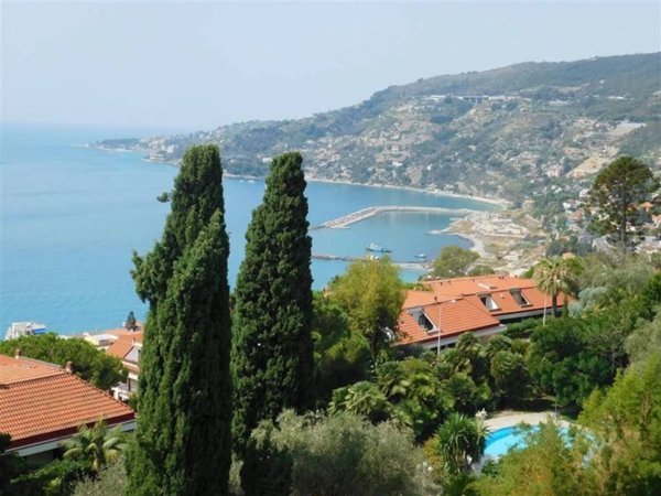 appartamento in vendita ad Ospedaletti