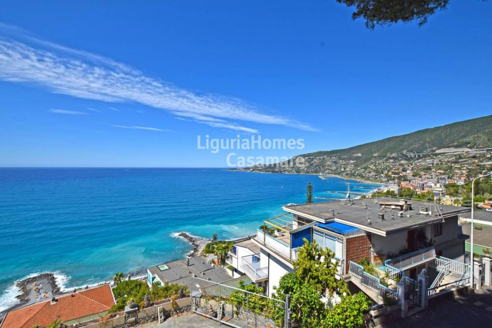 casa indipendente in vendita ad Ospedaletti