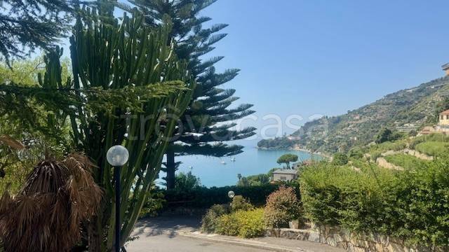 appartamento in vendita ad Ospedaletti