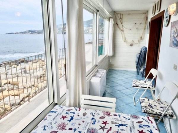 appartamento in vendita ad Ospedaletti