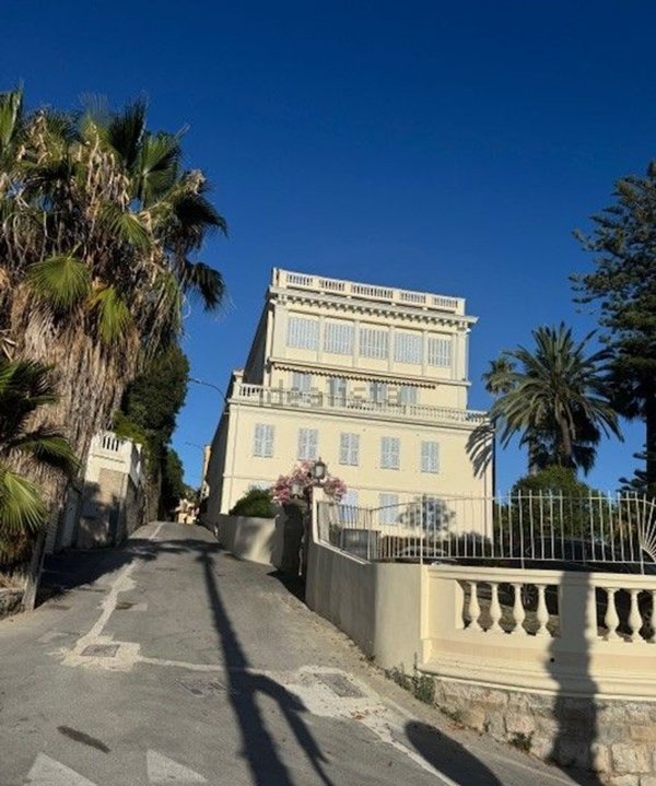 appartamento in vendita ad Ospedaletti