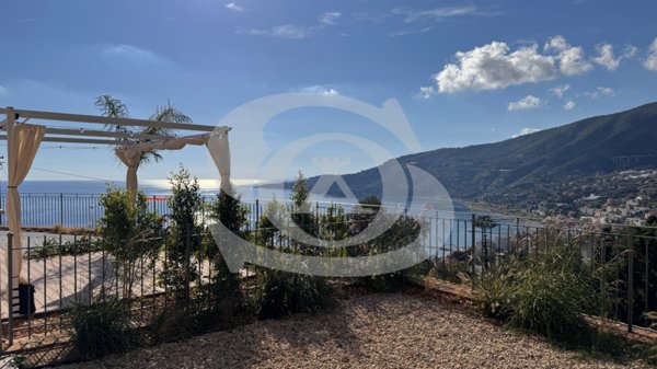 appartamento in vendita ad Ospedaletti