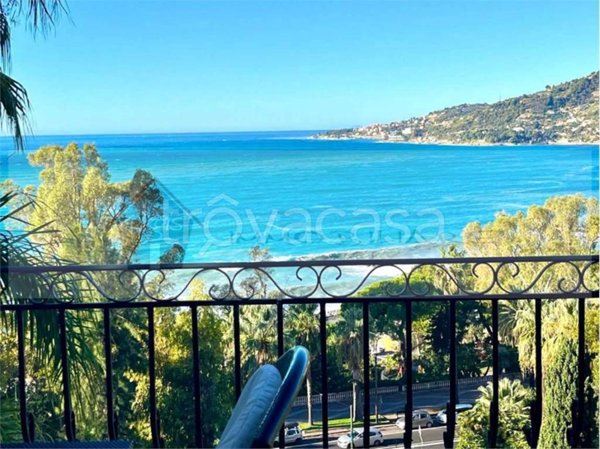 appartamento in vendita ad Ospedaletti