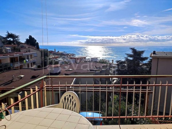 appartamento in vendita ad Ospedaletti