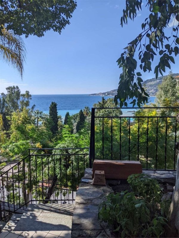 appartamento in vendita ad Ospedaletti