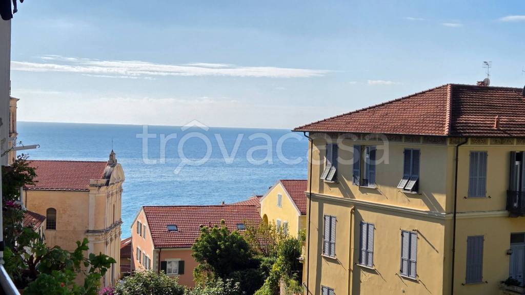 appartamento in vendita ad Ospedaletti