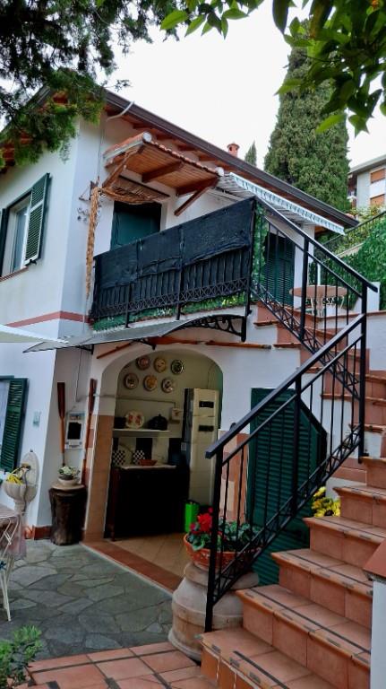 casa indipendente in vendita ad Ospedaletti