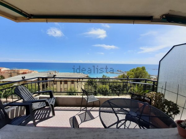 appartamento in vendita ad Ospedaletti