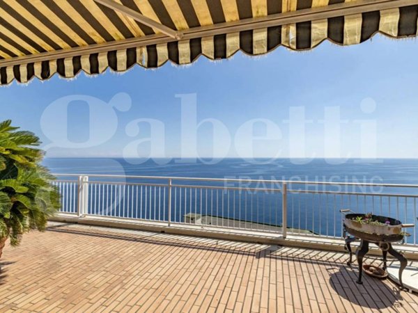 appartamento in vendita ad Ospedaletti