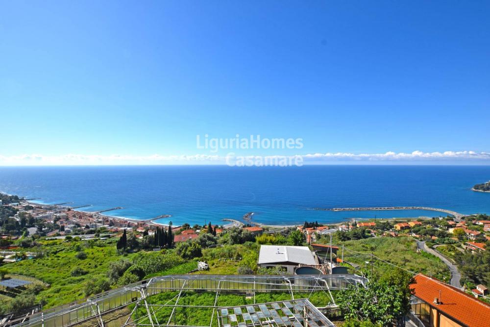 casa indipendente in vendita ad Ospedaletti in zona Porrine