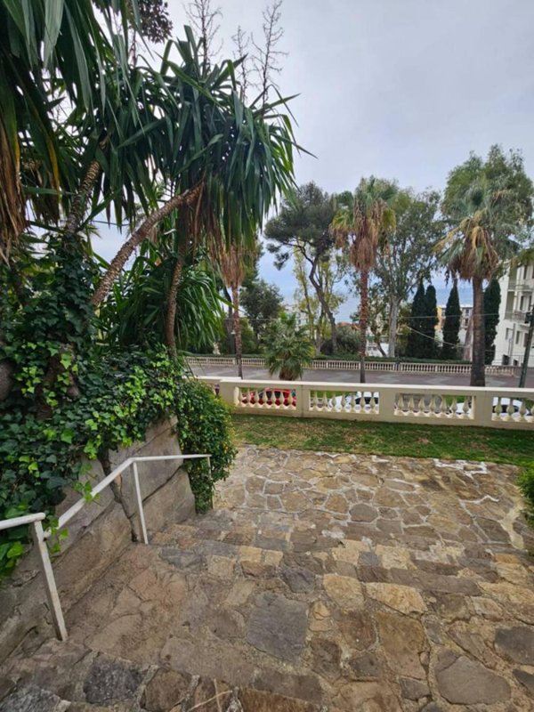 appartamento in vendita ad Ospedaletti