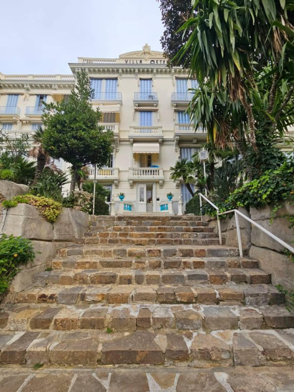 appartamento in vendita ad Ospedaletti