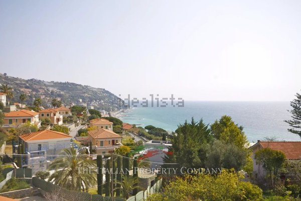 casa indipendente in vendita ad Ospedaletti