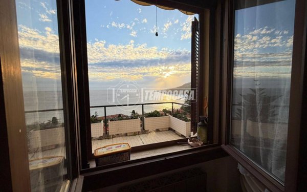 appartamento in vendita ad Ospedaletti