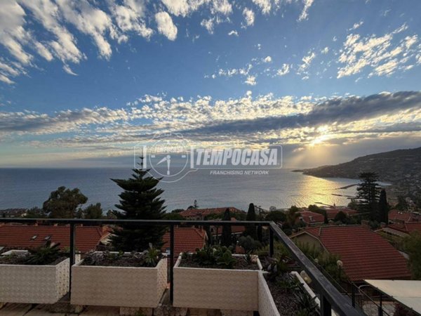 appartamento in vendita ad Ospedaletti